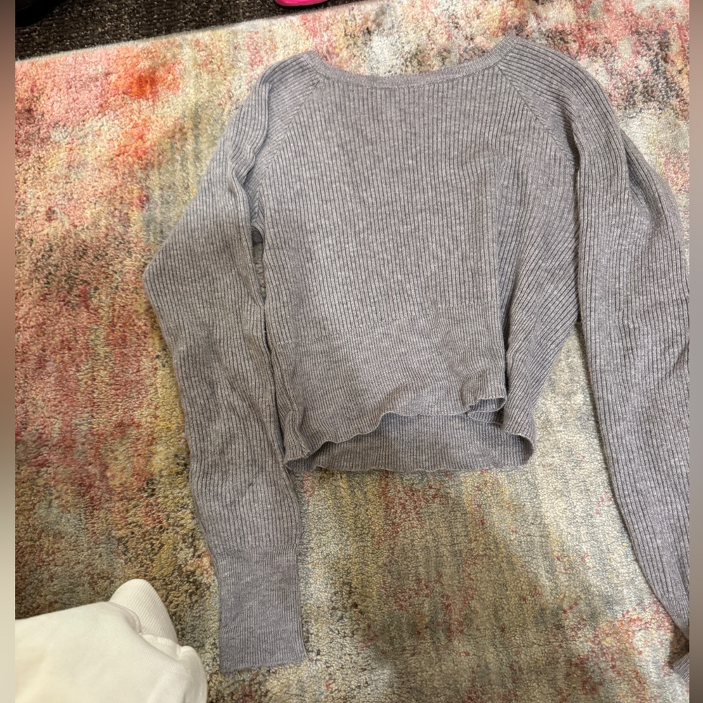 H&M Gray Long Sleeve Top